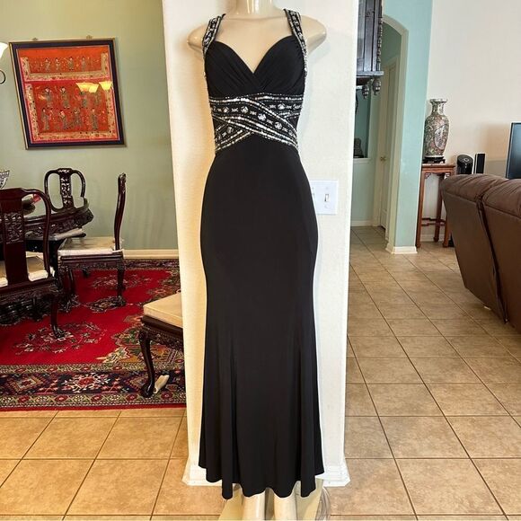 Hailey Logan by Adrianna Papell Black Embellished Gown Criss Cross Back Size 3/4 - Picture 10 of 16